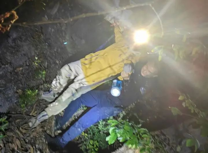 “我们是不是要死掉了！”一家三口杭州遭遇惊险一幕…