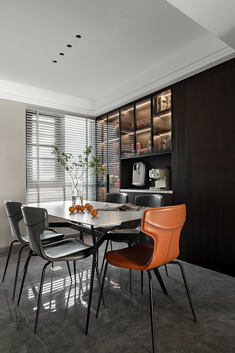 �����˳�ײɫ�ڰ׻ң�120�O�ִ����ݴ���ȫ��������