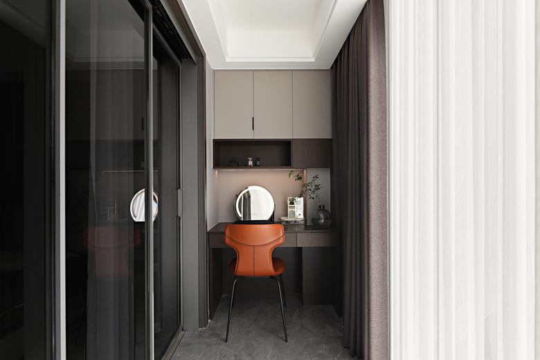 �����˳�ײɫ�ڰ׻ң�120�O�ִ����ݴ���ȫ��������