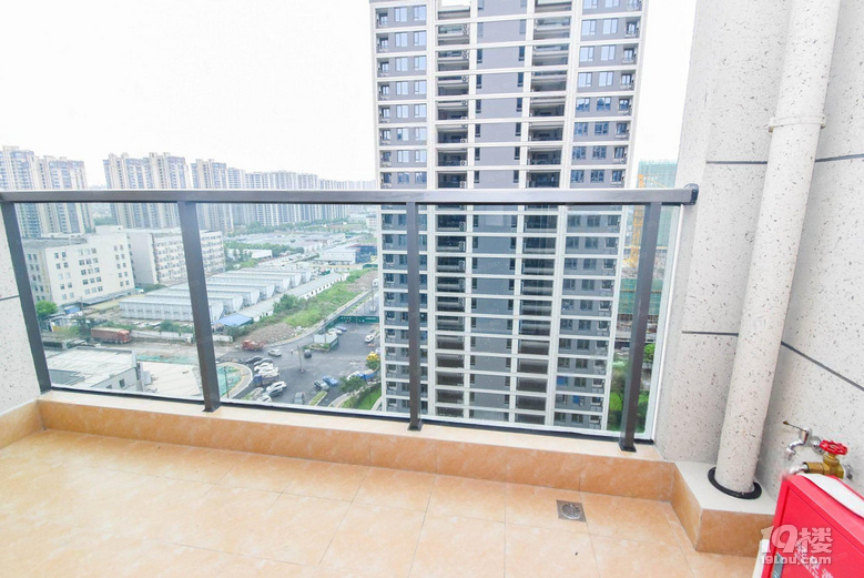 瓜沥房主狂甩高品质好房南拥翠府精装修515.00万元