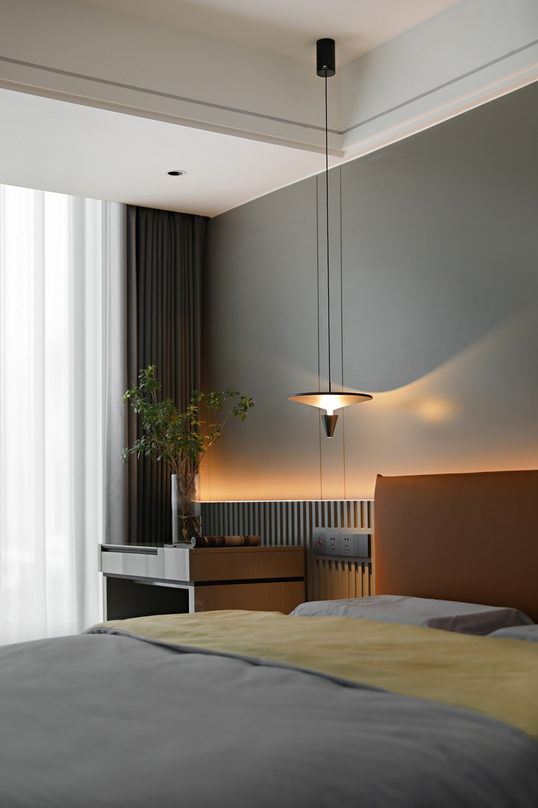 132�O�ִ����ݷ磬�����Դ���Χ�еĺڰ׻ң�