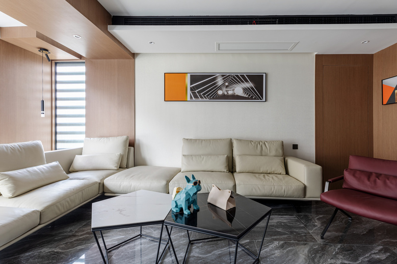 143�O�ִ��磬���Զ๦�ܡ������赺̨��ס��200�O�����ʸУ�