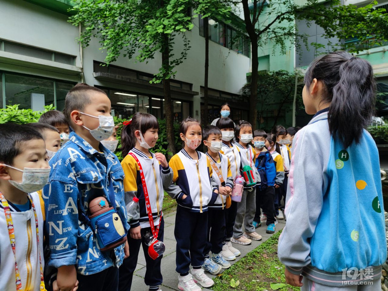 走進小學 感悟成長 ——嘉苑幼兒園參觀省府路小學活動