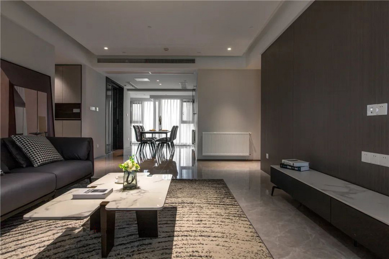 ��ʵ�İ�����160�O���֮�ҵ��ݻ��˾ӣ�������լ�����������ˣ�