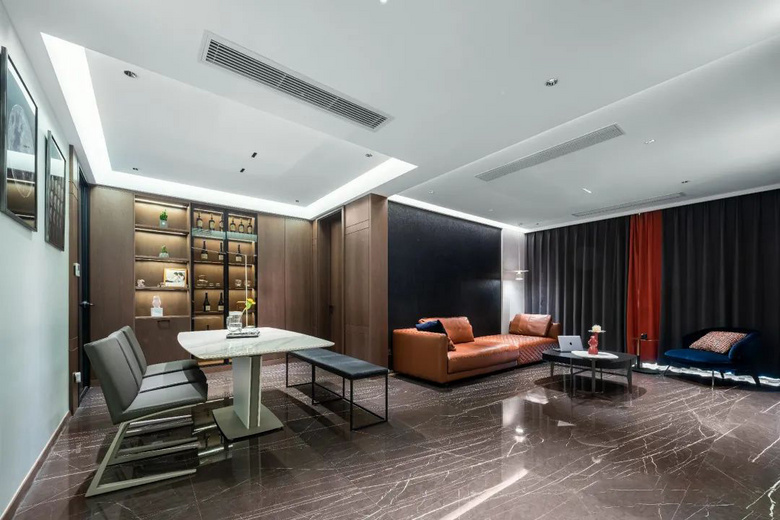 ��������ơ��������ݷ��Ĵ���Ʒ����¼�����װ�������У�