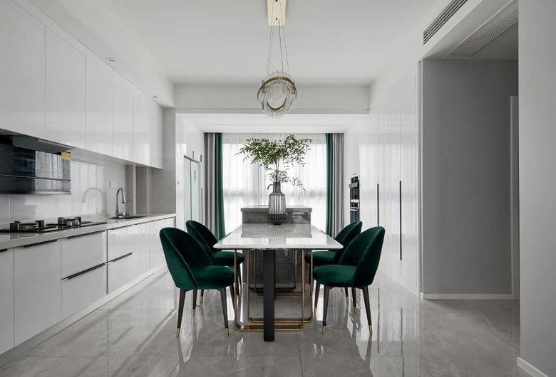 ��������ơ��������ݷ��Ĵ���Ʒ����¼�����װ�������У�