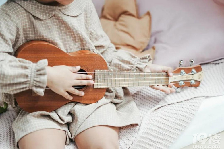 ���ں�ʢ����԰����ʹ�����糾����Ը�������