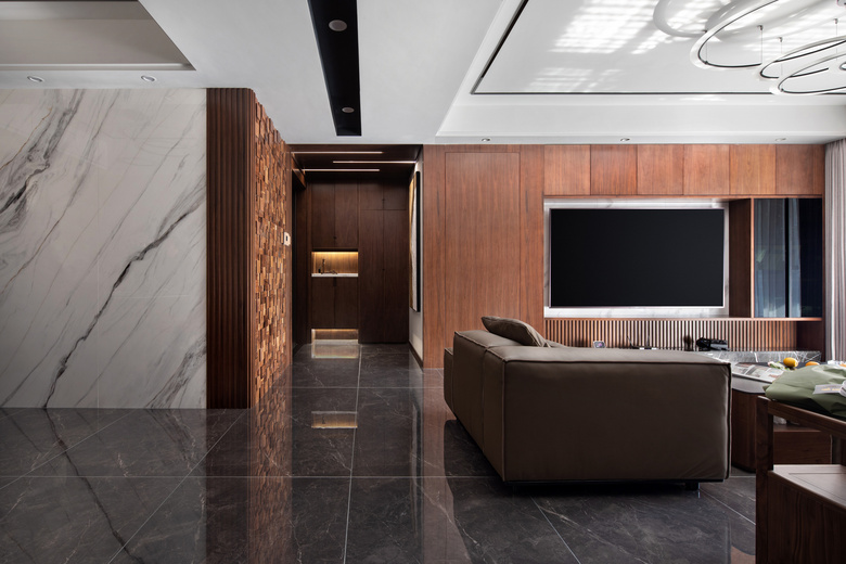 160ƽ���ݷ磬��ƹⲼ�þ��ˣ��뻧������T̨��