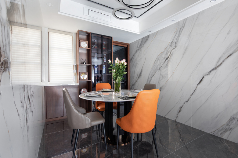 160ƽ���ݷ磬��ƹⲼ�þ��ˣ��뻧������T̨��