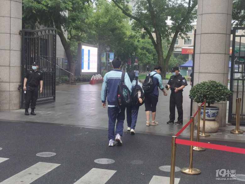 2023年高考开启，今日全省39万考生赴考！