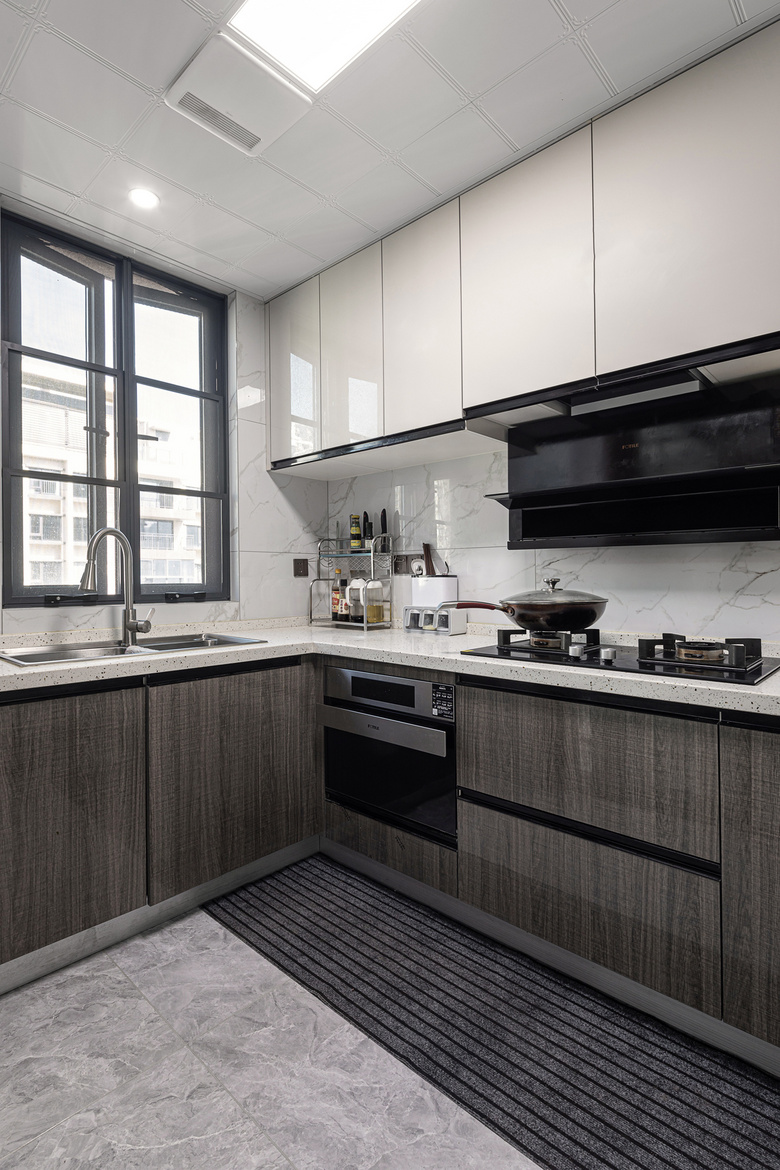 120ƽ��Լ����ʽ������Ψ���Ķ����⾳