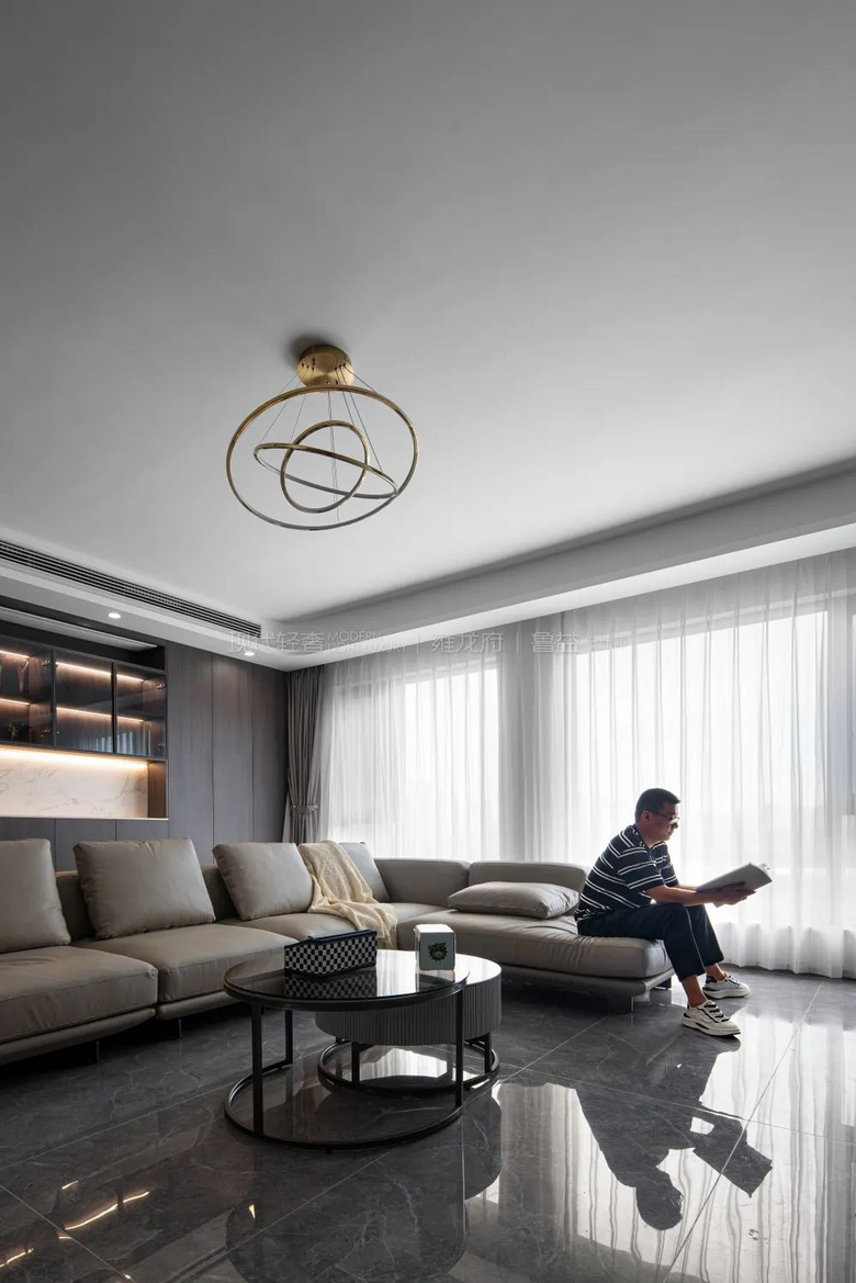 140�O�ִ����ݣ��ʸ�ʮ���ʱ���žӣ����з���