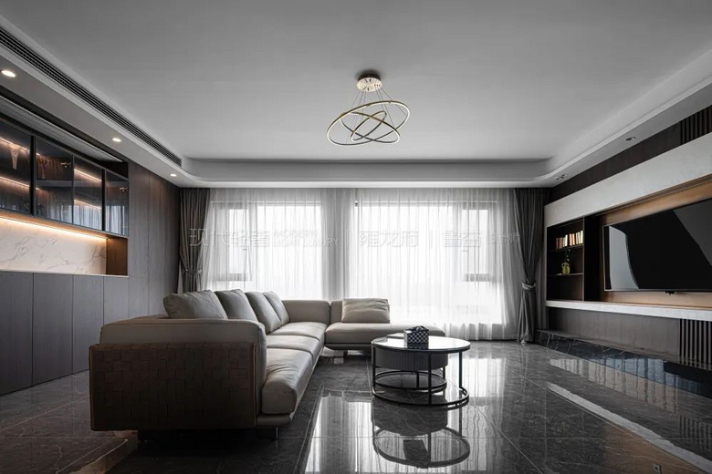 140�O�ִ����ݣ��ʸ�ʮ���ʱ���žӣ����з���