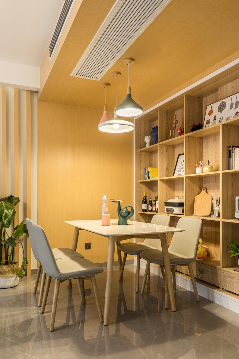 ��ҵĲ�������ɫ������ůɫ���أ�