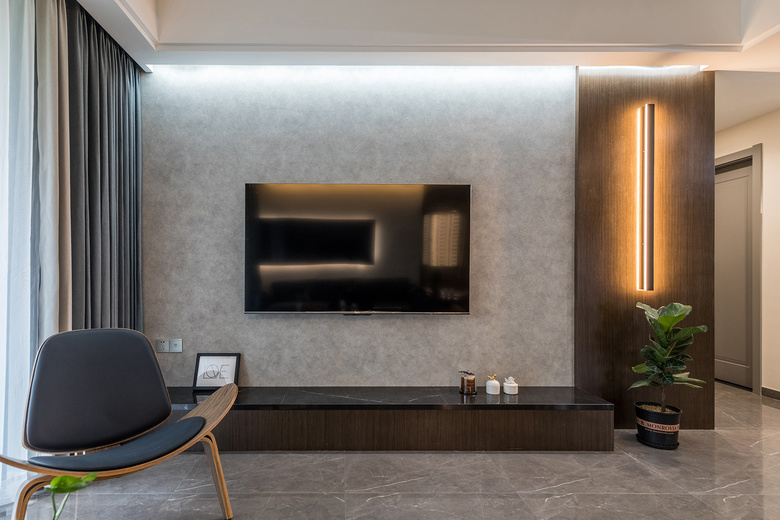 ��ɫ���ӱ���ǽ�Ķ��ִ��䷨��