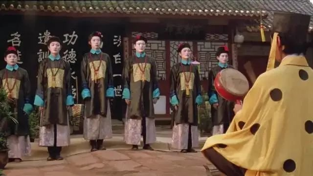34年前,內(nèi)地首部僵尸電影,因題材遭刪減20分鐘,被埋沒至今