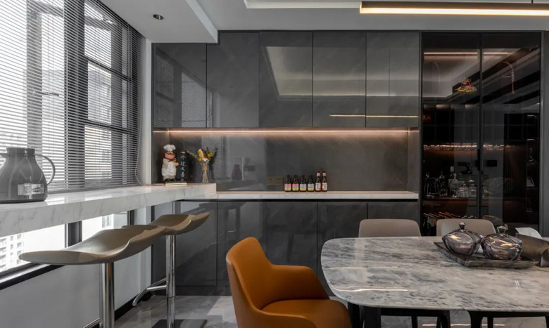  ʱ .  ִ壬ԵƳƴŶ˾