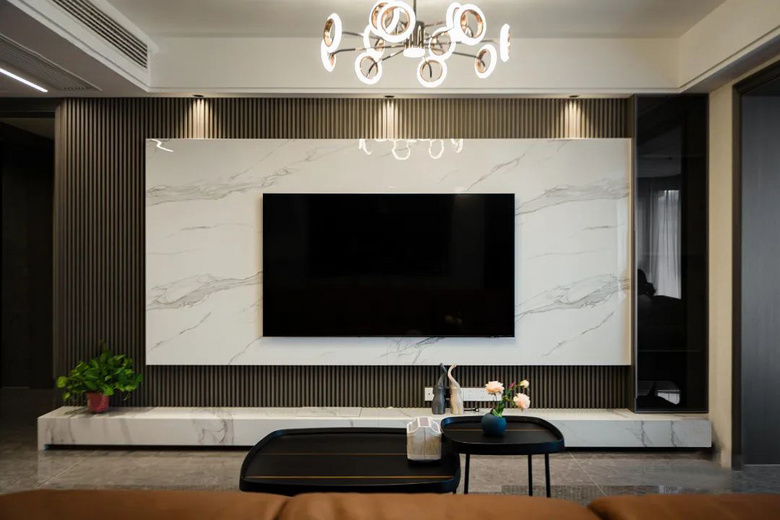 168㎡现代复式宅,以简约为度,让空间传递雅致与气度