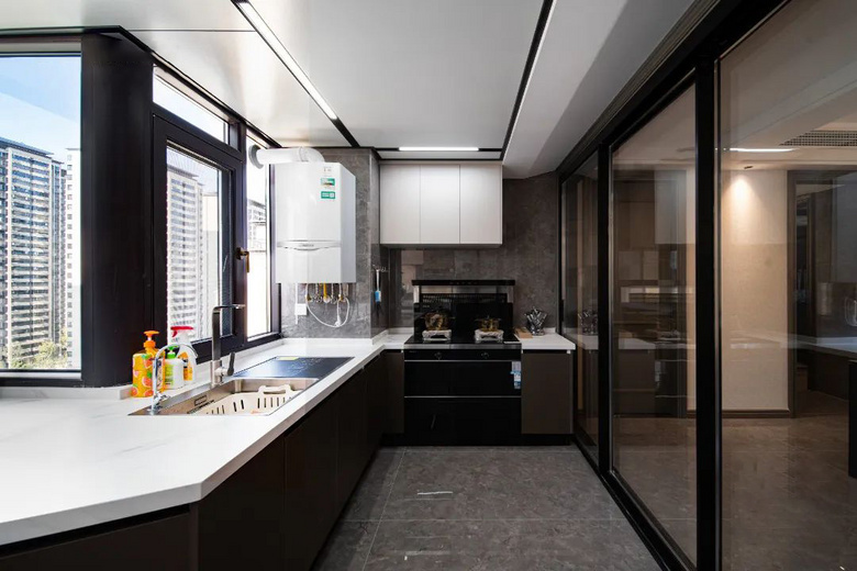 168�O�ִ���ʽլ���Լ�ԼΪ�ȣ��ÿռ䴫������������