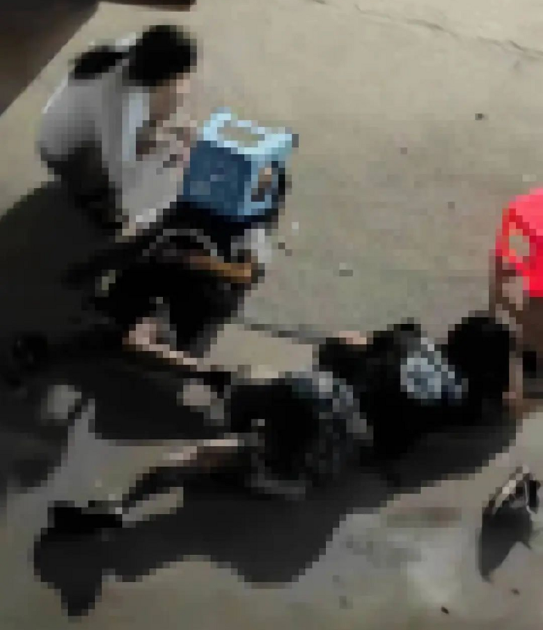 9歲男孩被跳樓者砸進(jìn)ICU!跳樓者死亡,家屬拒絕賠償?