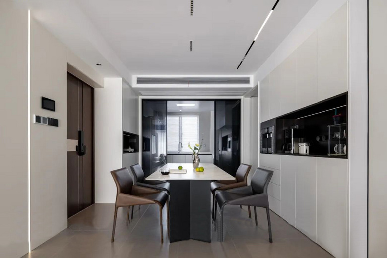 120�O��������ͷ��ƽ�������ڰ׻ұ��ֿռ�����