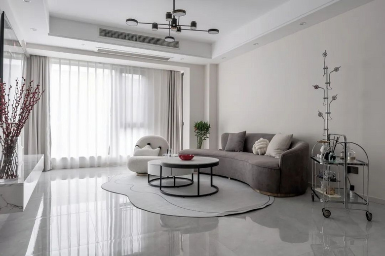 111�O��ɫ���ͷ磬�����ǳɫϵװ����ĳ���������