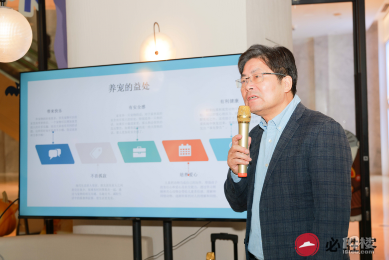 必胜客再度牵手它基金,向流浪动物伸出“圆手”