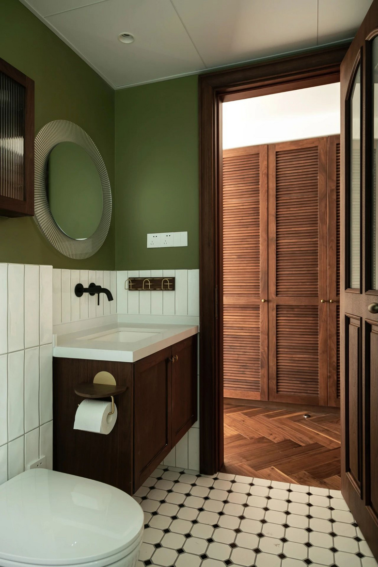 ����ɫ��+����+�ٱ�Ԫ�ع������¼ң����������󸴹ŷ���ը��