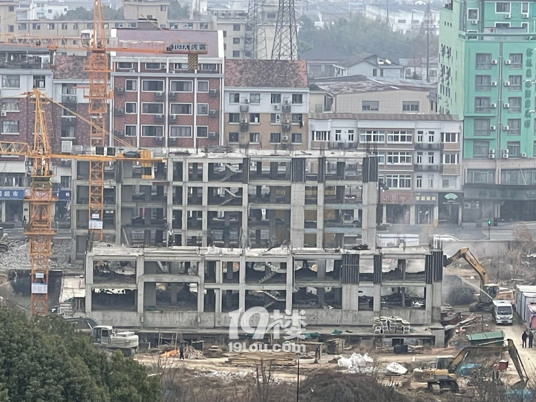 這是開發(fā)商跑路了嗎？？？有知道的嗎？