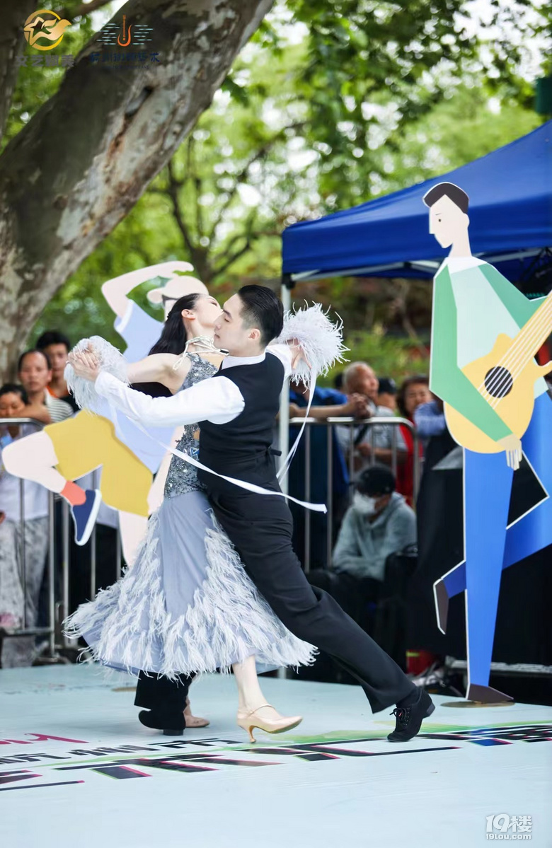 200多位街頭表演達(dá)人匯集,第四屆杭州市街頭藝術(shù)匯演拉開(kāi)帷幕