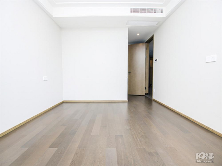 文晖板块嘉里旁，滨江品质高端住宅，蓝宝石水系双地铁