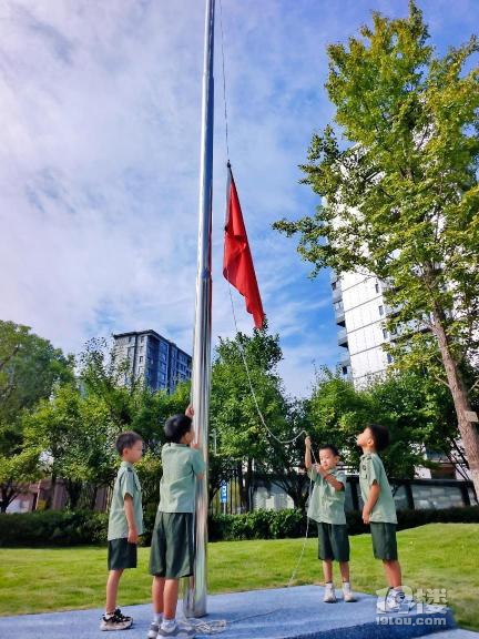 慧寶迎國慶 童心贊祖國 ——杭州市澎匯幼兒園喜迎國慶活動