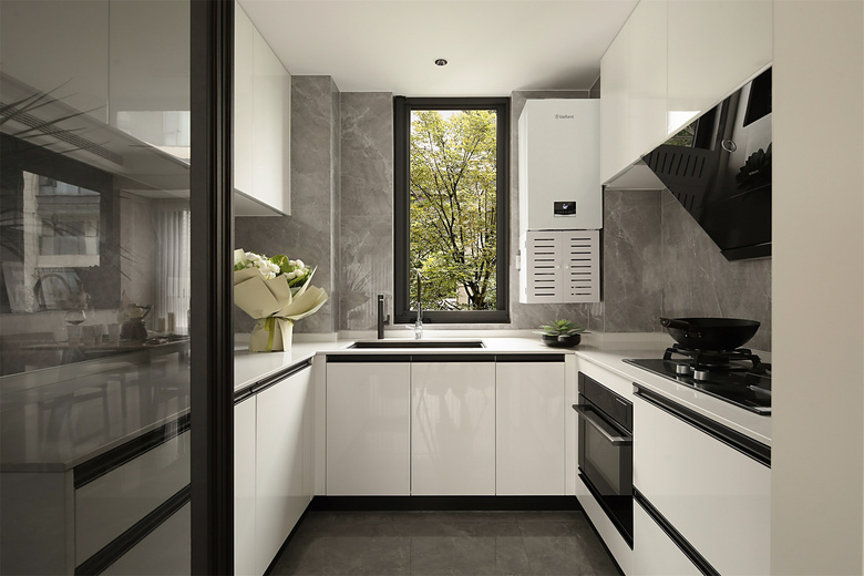 130�O�ִ����ݣ��Ͳ����ɳڸо��ˣ�