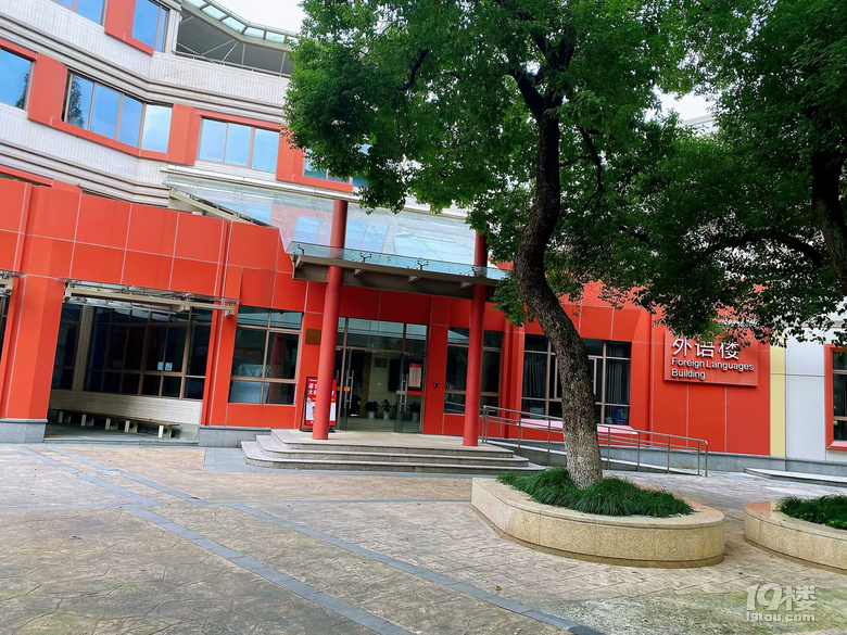 一家三口玩转工作日的北山街迪士尼