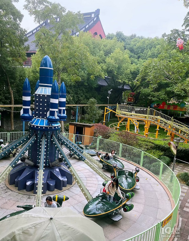 一家三口玩转工作日的北山街迪士尼