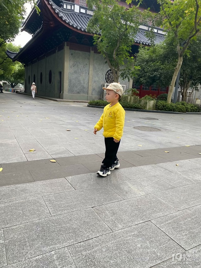 一家三口玩转工作日的北山街迪士尼