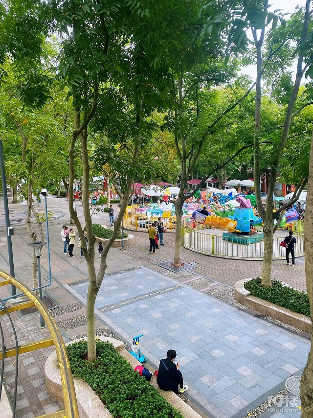 一家三口玩转工作日的北山街迪士尼