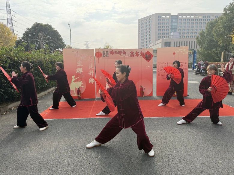 公租房小區(qū)花式迎新年、慶元旦!