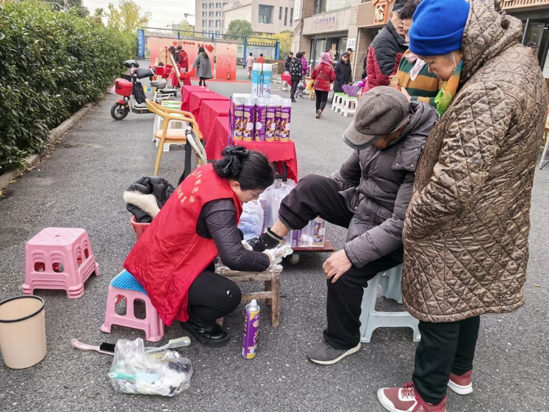 公租房小區(qū)花式迎新年、慶元旦!