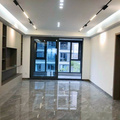 英特尔湾近万达商圈，天元公学，小区环境好，双阳台，居住舒服