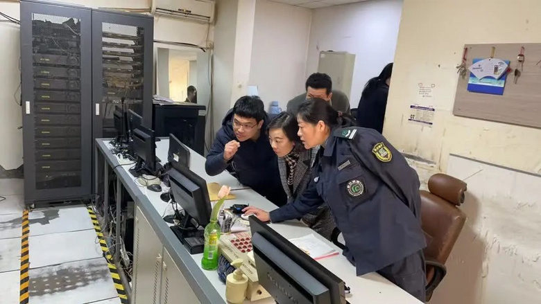 送福迎新春 同心護安寧 公租房小區(qū)開展走訪慰問和節(jié)前檢查