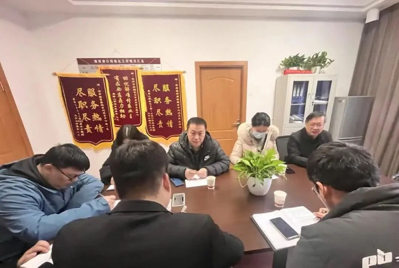 送福迎新春 同心護安寧 公租房小區(qū)開展走訪慰問和節(jié)前檢查