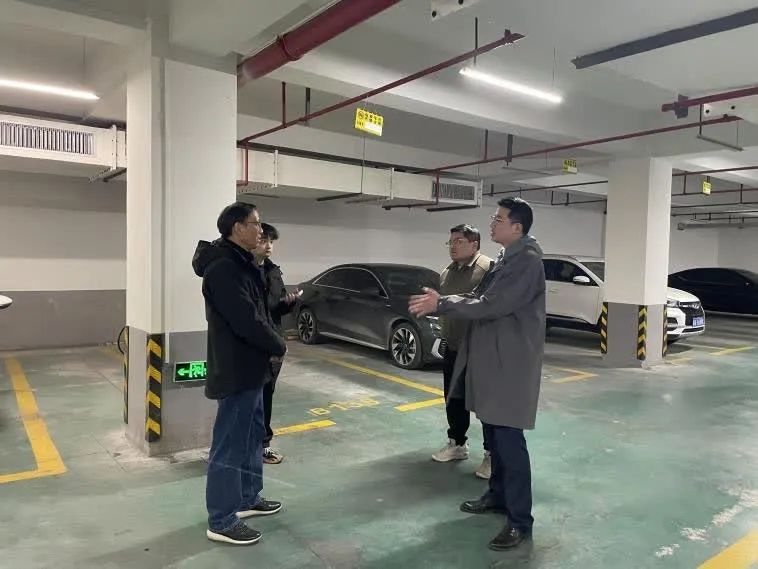 送福迎新春 同心護安寧 公租房小區(qū)開展走訪慰問和節(jié)前檢查