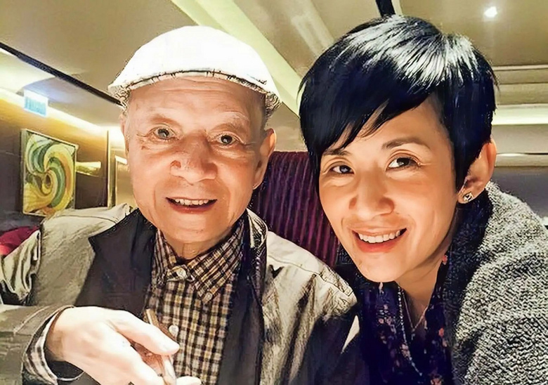 吴君如发文悼念