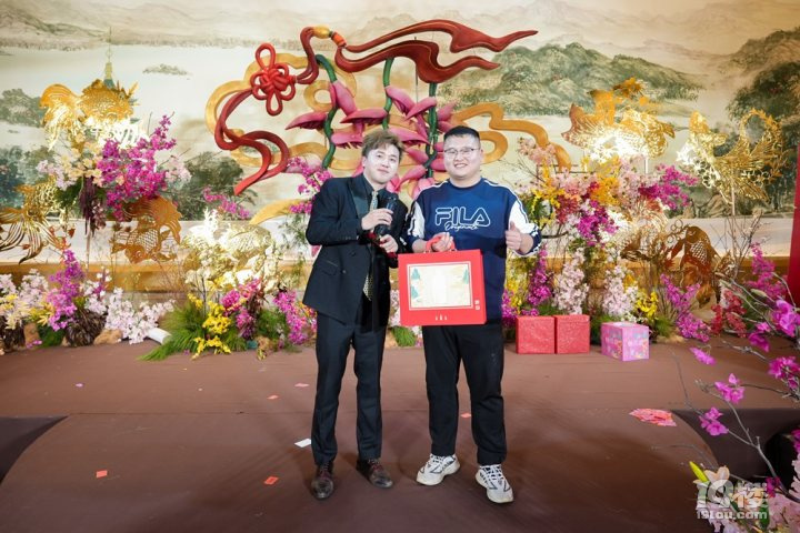 見證美好愛情!茅臺西湖十景成為當代年輕人結(jié)婚宴席酒的新寵兒