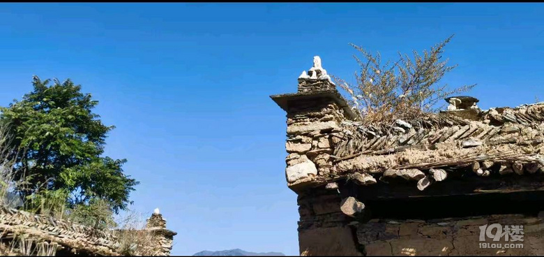 千年黄泥羌寨 云上萝卜古城