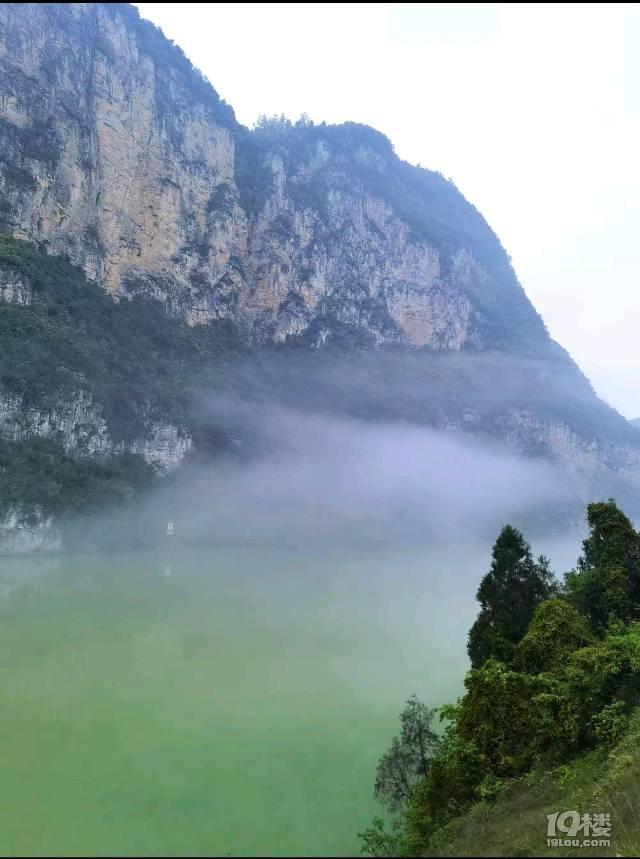 龔灘古鎮(zhèn)與酉陽桃花源