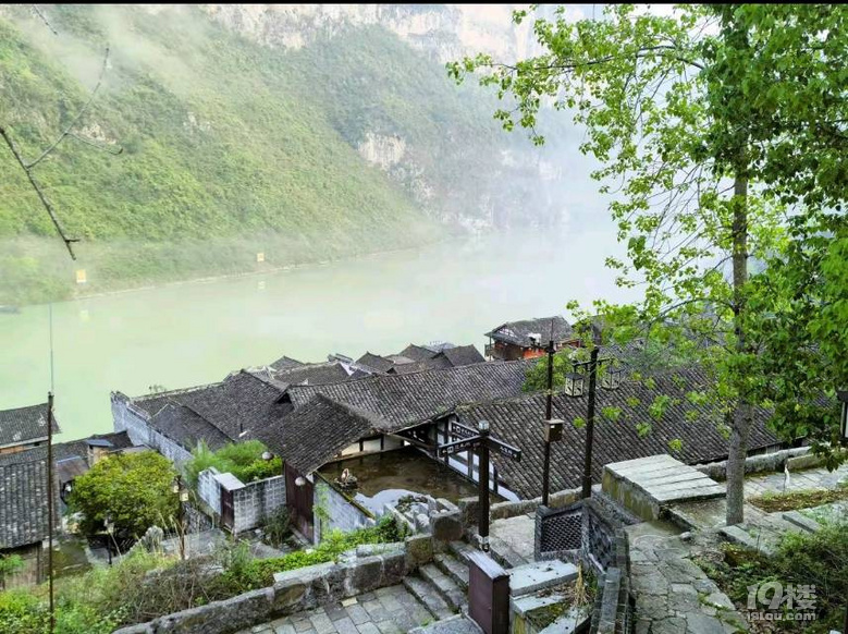 龔灘古鎮(zhèn)與酉陽桃花源
