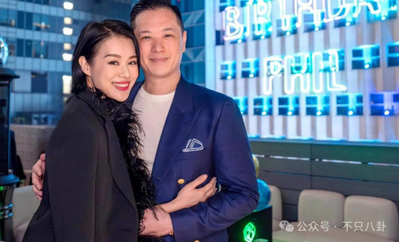 男方夜店搂抱美女被拍，模范夫妻被质疑了？