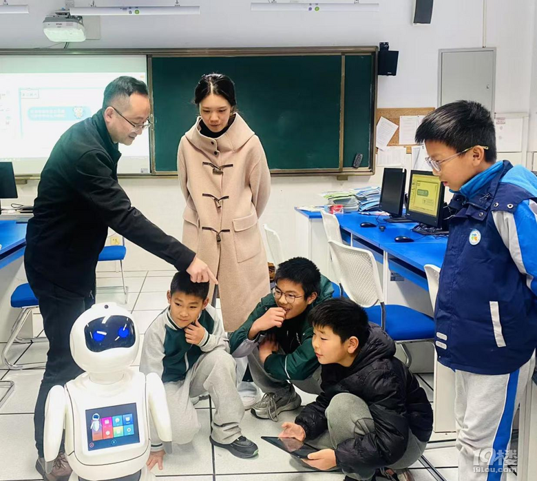 《AI魔法學院》---杭州市筧橋花園小學大科學課程